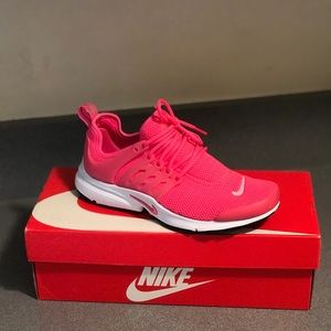 Nike Prestos